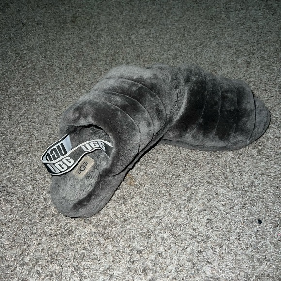 UGG women’s, Fluff yeah slides / Gray / size 7 - Picture 3 of 6